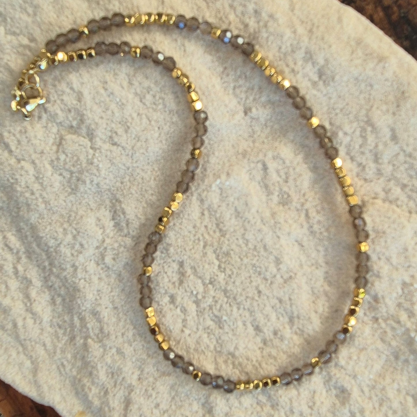 Collar Hematite - Cristal Checo
