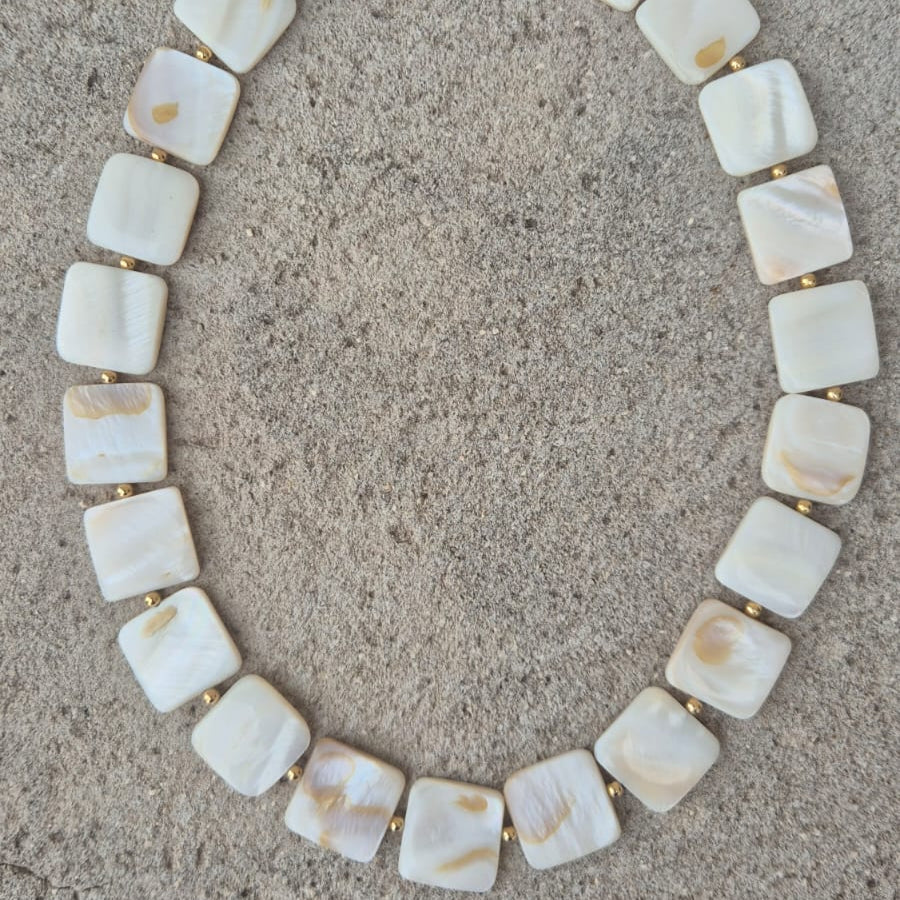Collar Nácar y Goldfilled