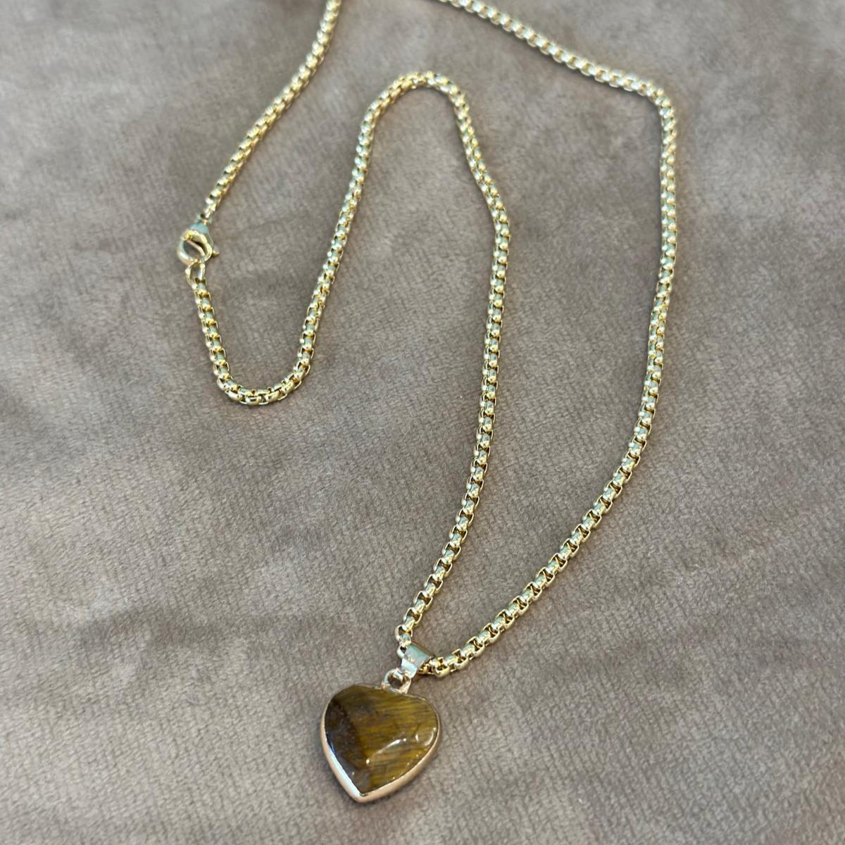 Collar corazón ojo de tigre