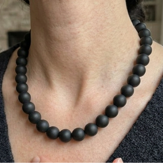 COLLAR AGATA NEGRA MATE