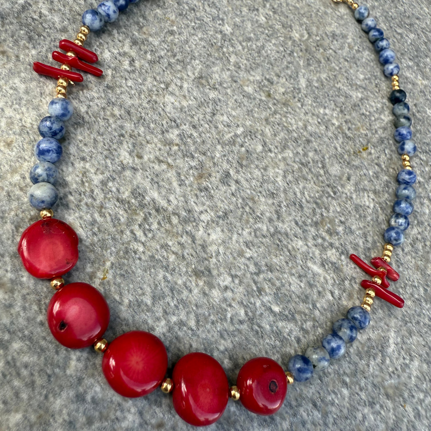 Collar Sodalita y Coral